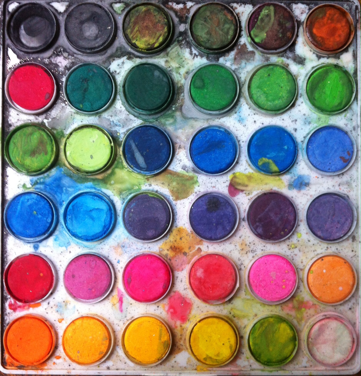 paint your own toy box